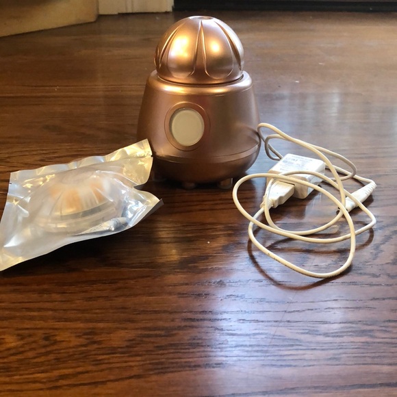 Aura Clean System - Orbital Facial Brush Exfoliate